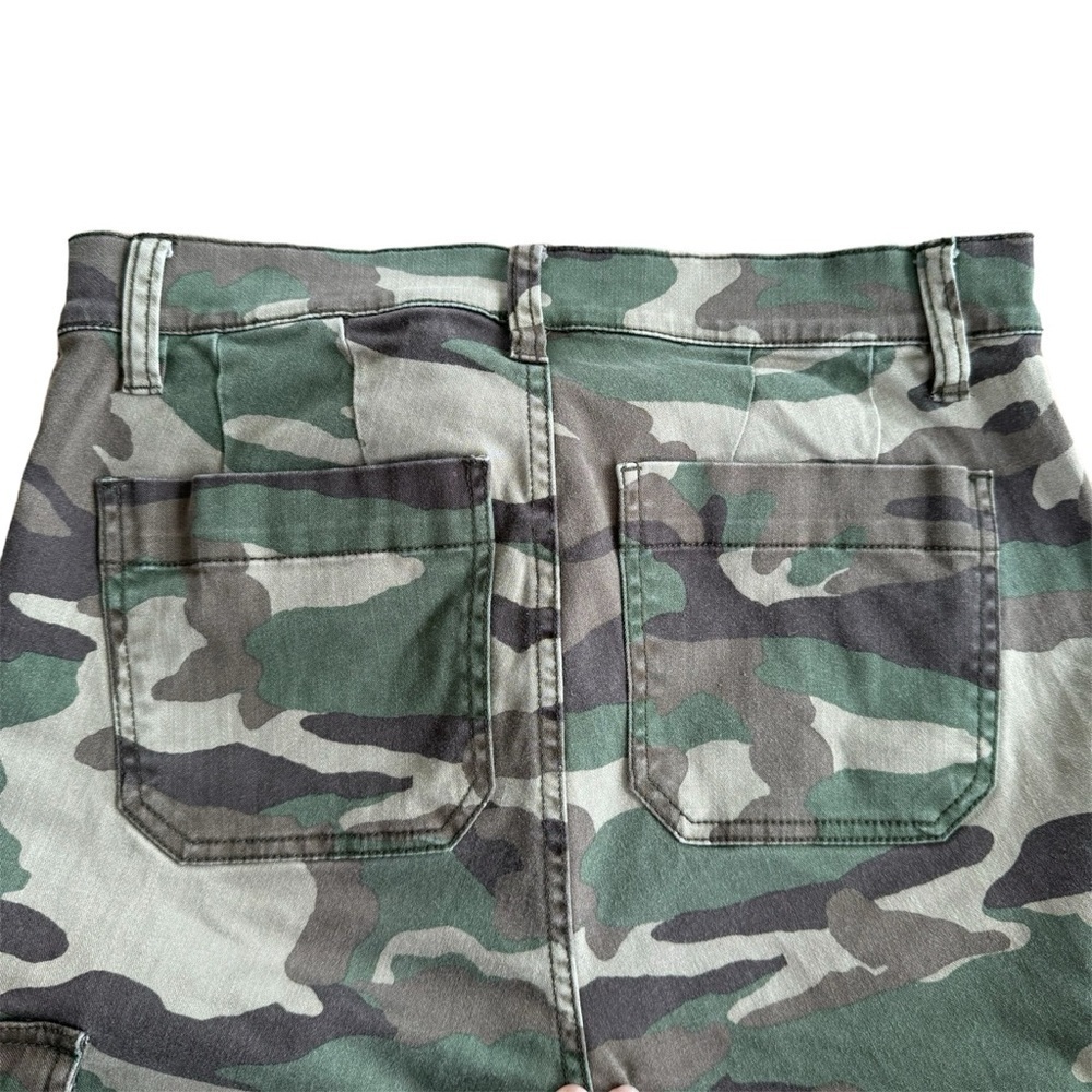 J. Crew 9” Cargo Toothpick Women’s Jeans Camouflage size 26 Green High Rise Camo - Picture 4 of 10